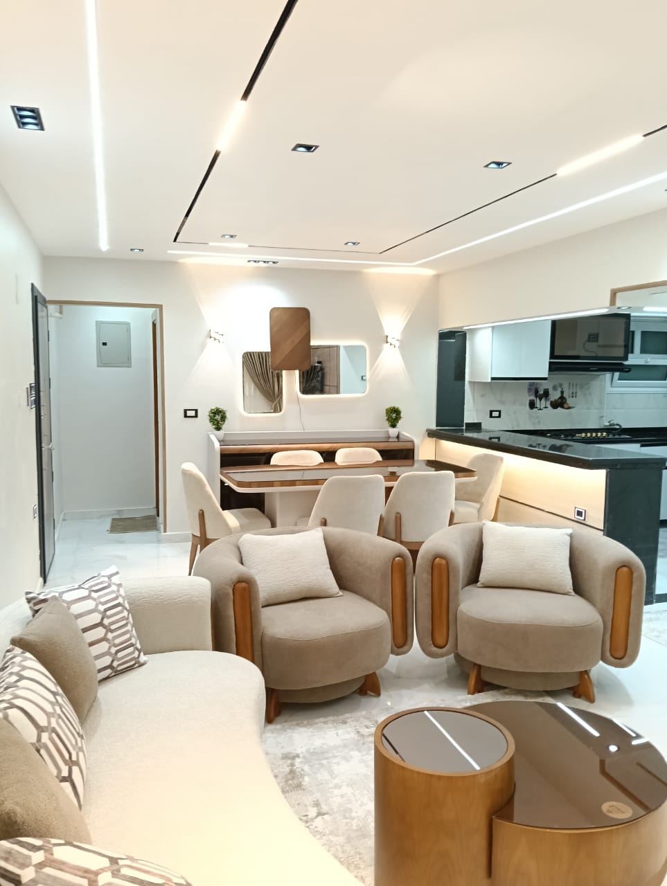 مطبخ مجهز بالكامل